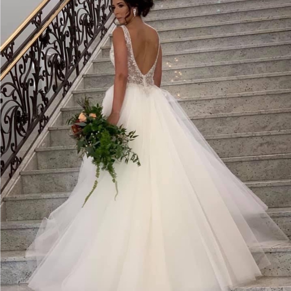 Casablanca wedding Dress, Style #2315 - Picture 5 of 8